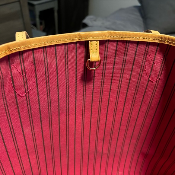 Louis Vuitton Neverful GM with receipt - Picture 4 of 9